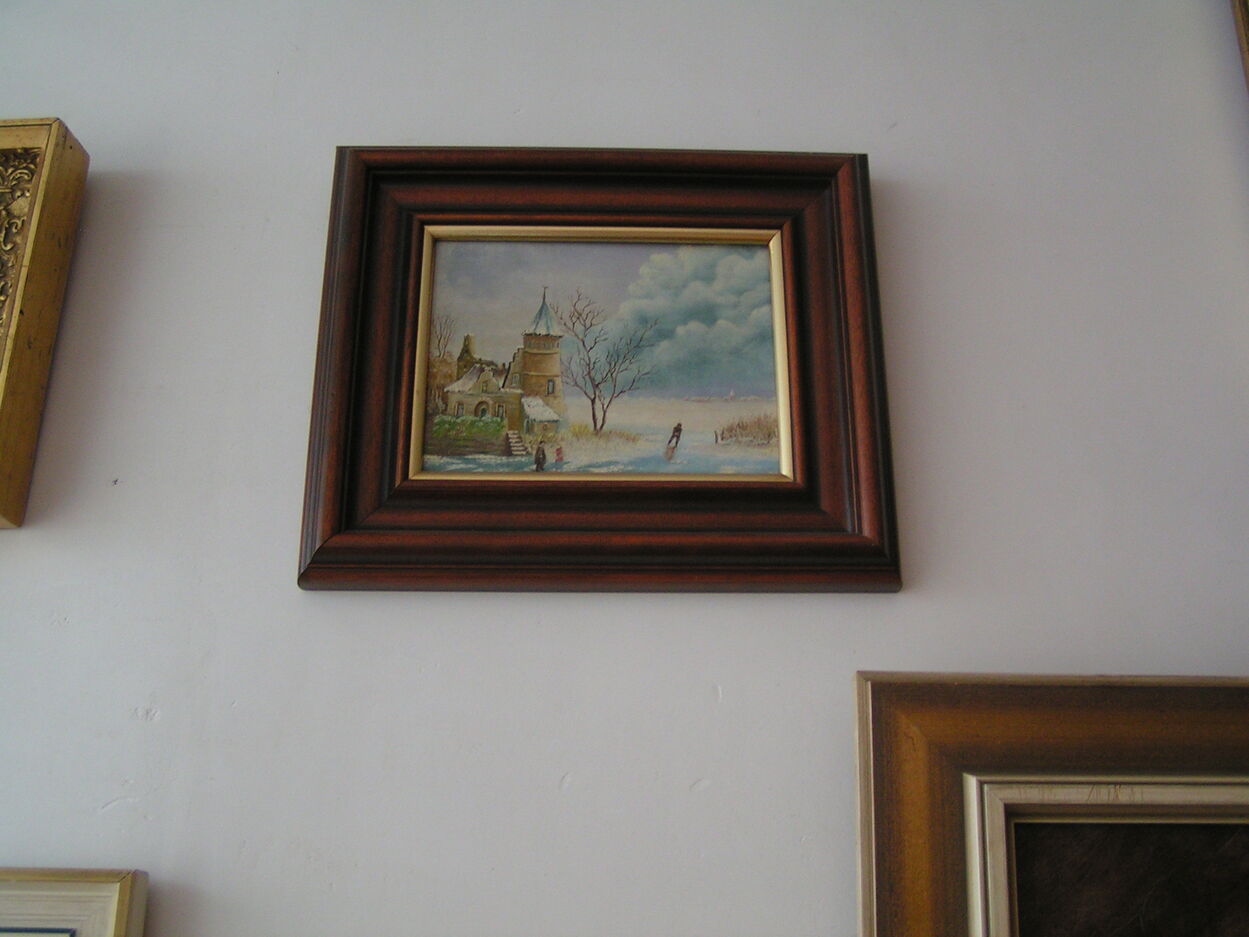 artikelnr 1602040 Zeer Mooi Klein Schilderij op Paneel Olieverf Winter Landschap prijs €149,- euro
Afm B 38 H 32 cm
